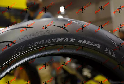 200/55ZR17 Dunlop Sportmax Q5A Rear Tire Motorcycle 200 55 17 Back