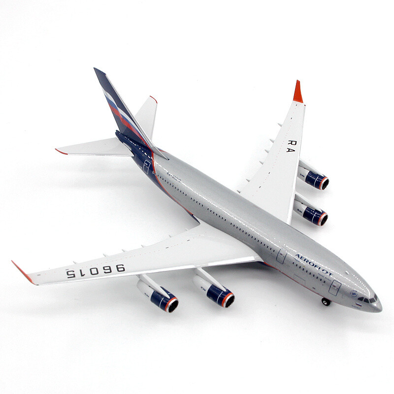 専用AEROFLOT Ilyushin IL-96-300 RA-96015 Phoenix AEROFLOT Russian
