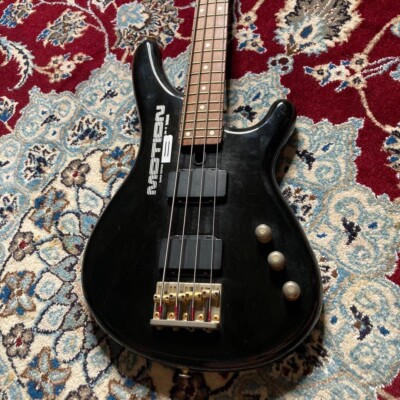 Yamaha Motion B Super Edition MB-III Passive Bass Guitar Ivory