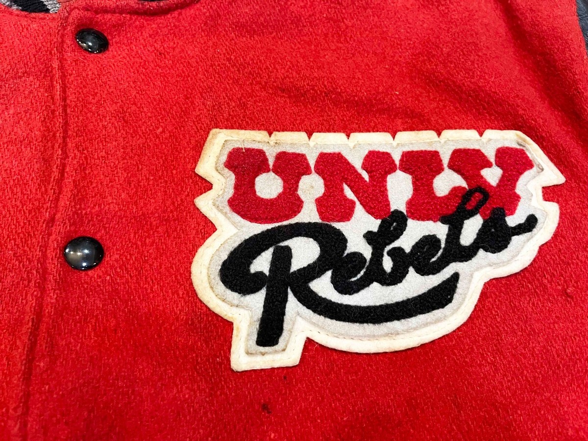 875 DeLONG varsity WEBB Bulldog red/blk