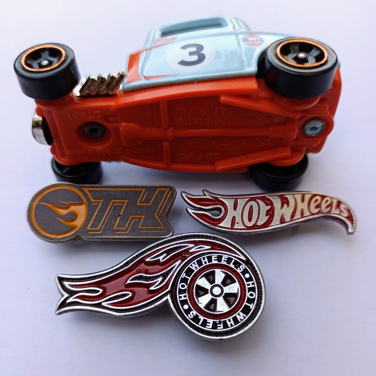 hot wheels Ford 32 coupe roadster Gulf super treasure hunt pin