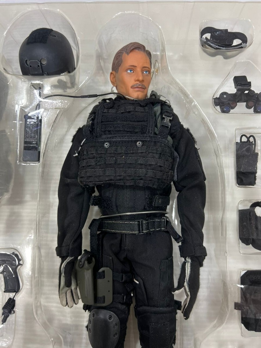 HOT TOYS U.S. NAVY SEAL TEAM 2 HALO NIGHT OPS JUMPER ACTION FIGURE
