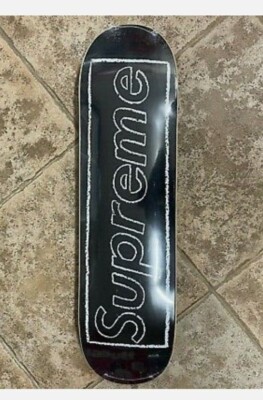 DS new Black Kaws Chalk Logo Supreme skateboard Deck Bogo box logo