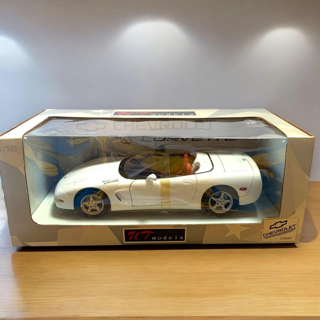 Vintage UT Models Corvette Convertible White 1:18 Diecast Car Rare