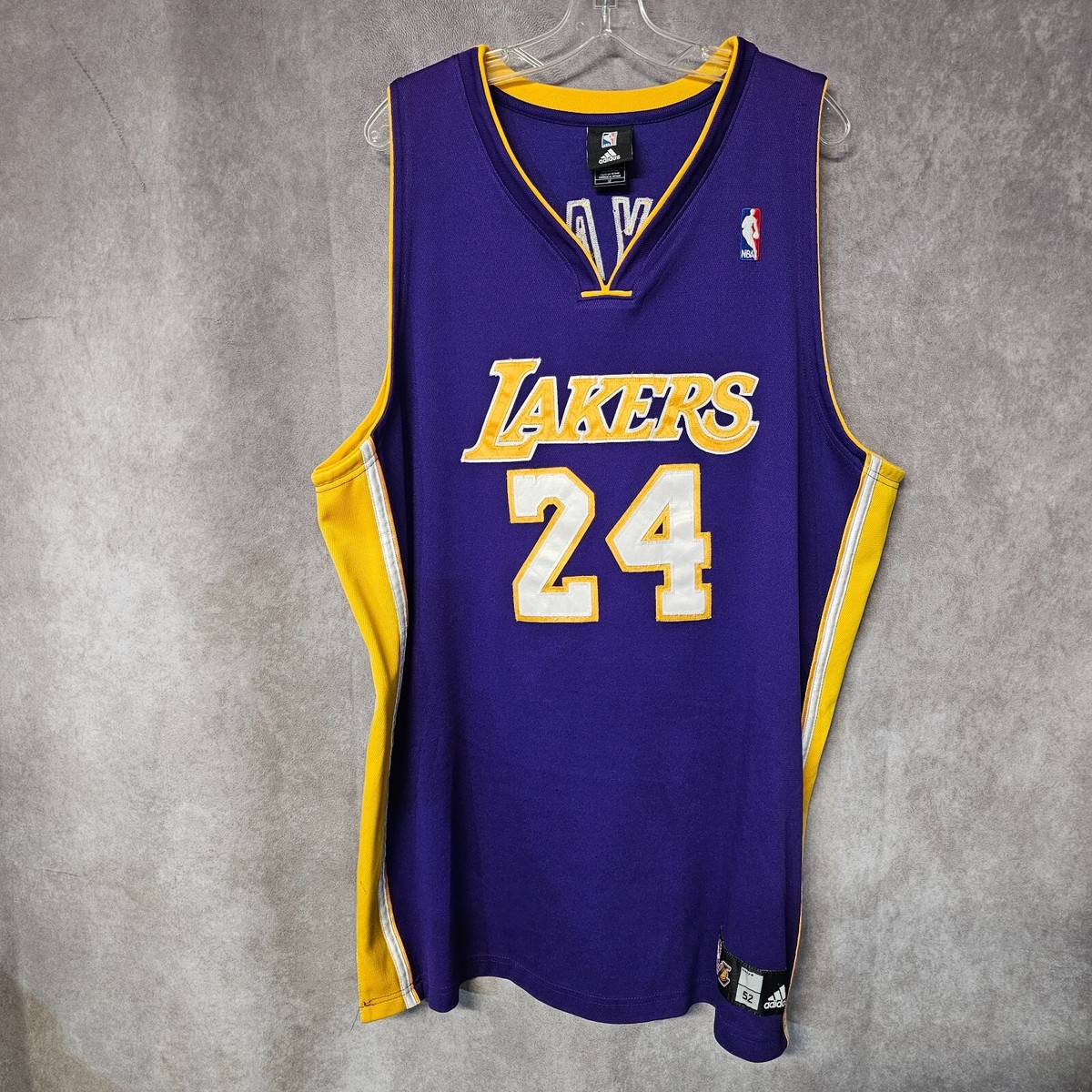 VTG Adidas Authentic NBA Los Angeles Lakers Kobe Bryant 24 Jersey