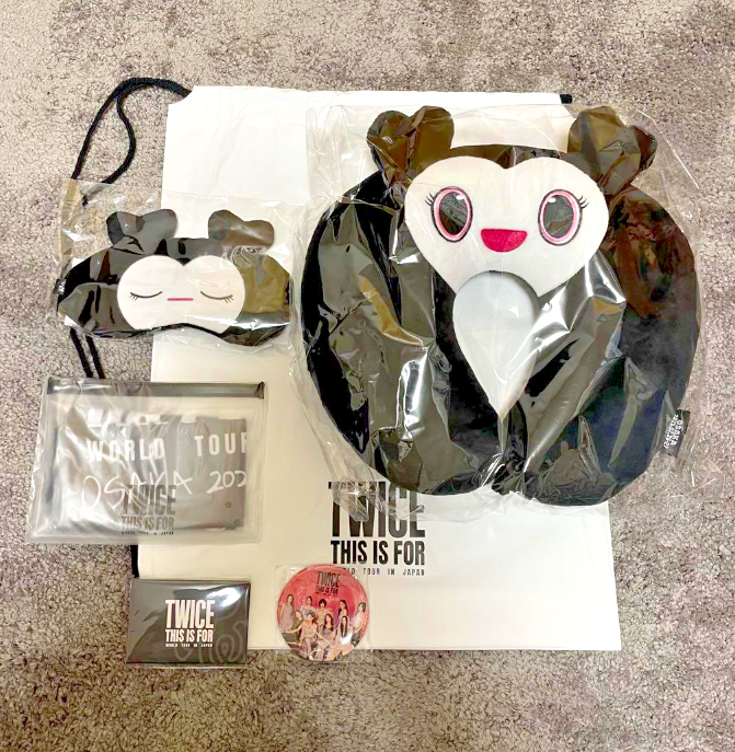 TWICE FULL SET VIP OFFICIAL PHOTOCARD UPGRADE CONCERT OSAKA DOME