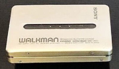 SONY Walkman WM-EX677 Portable Cassette Tape Player Silver Very