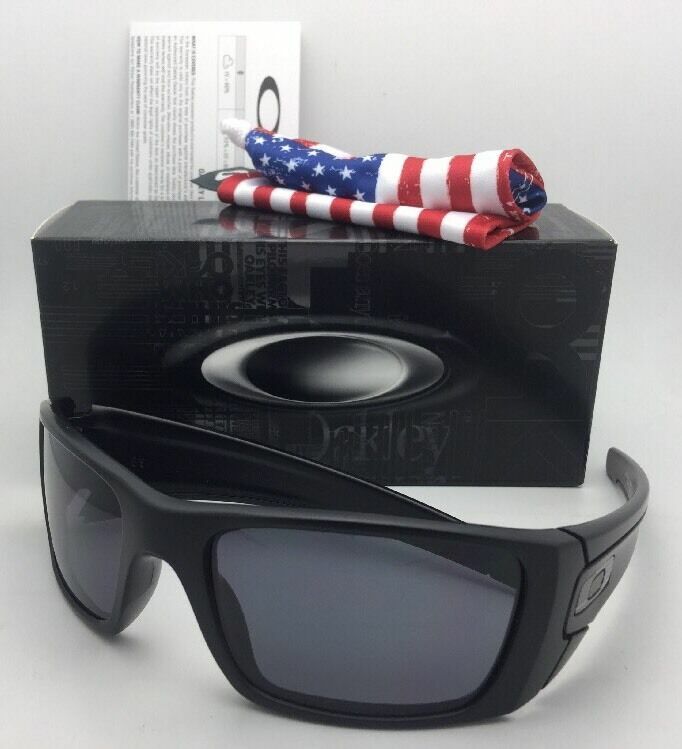 New OAKLEY Sunglasses FUEL CELL OO9096-29 60-19 Black Frame w/USA