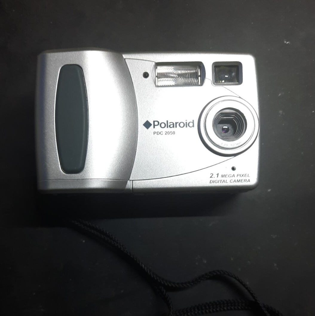 Polaroid PDC 2150 2.1 Mega Pixel Digital Camera Tested and Working