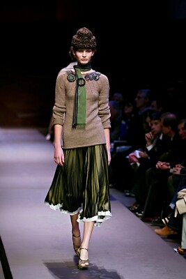 NWT Prada Vintage Archive Fall 2004 Green Trompe L'oeil Pleated