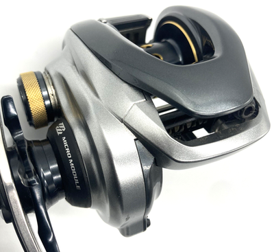 Shimano 13 Metanium XG Right Handed Bait Casting Reel From JAPAN