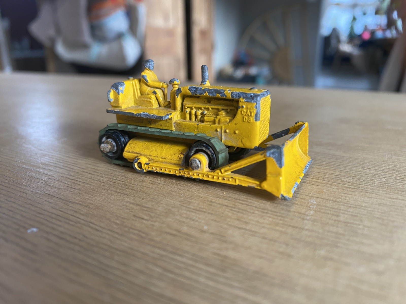 Matchbox 8b, Caterpillar Tractor - Free Price Guide & Review