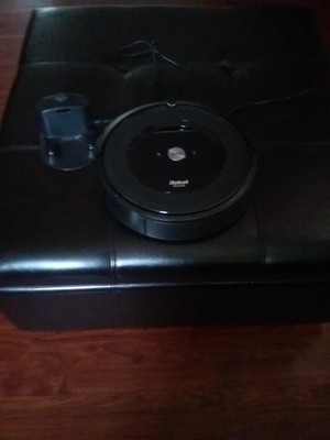 iRobot Roomba E5 Self-Charging Wi-Fi Connected Robot Vacuum