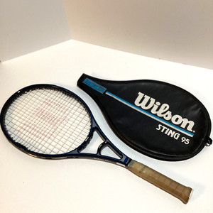 Wilson Sting HB 95 グリップ3 2本 Wilson Sting HB 95 グリップ3 2本