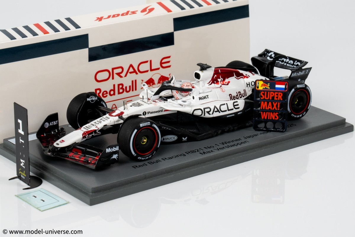 Spark - 1:43 Red Bull Racing RB21 No.1 Max Verstappen Winner
