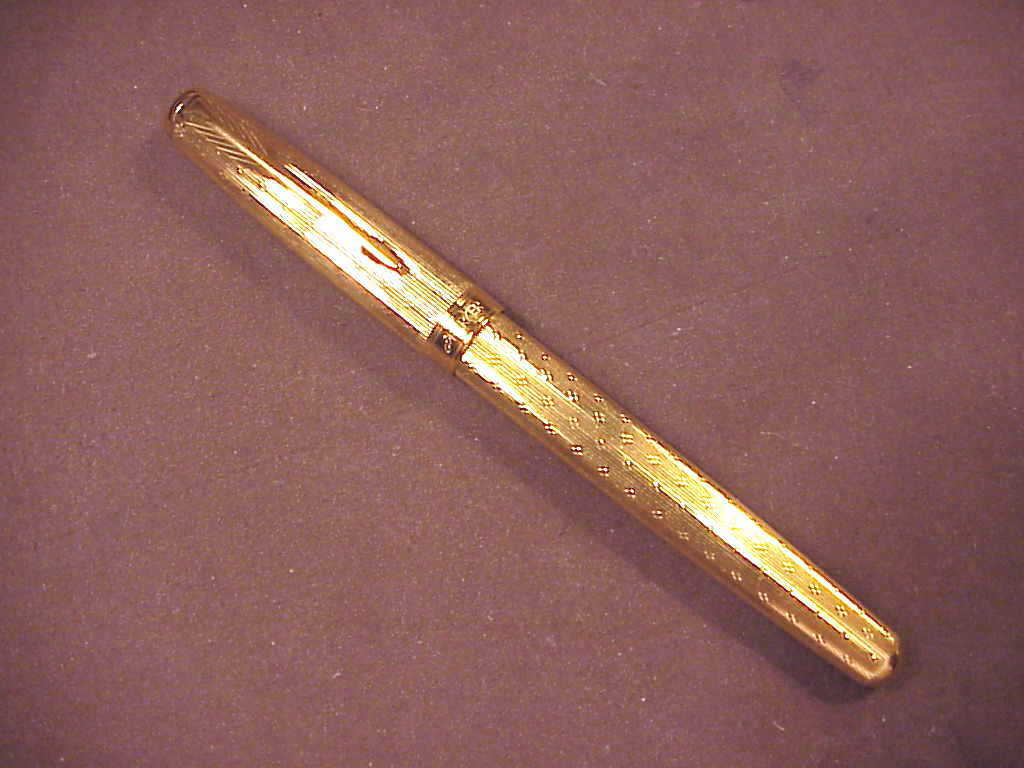 PARKER SONNET, GOLD LUSTER FOUNTAIN PEN , ALL GP, FRANCE, 18K FINE