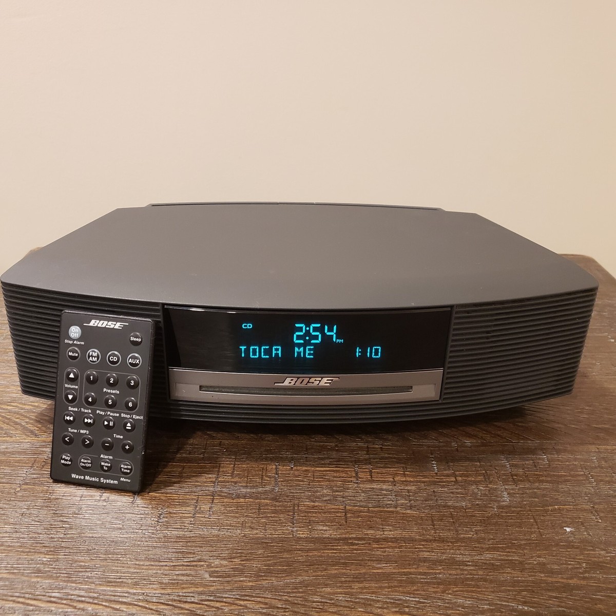 Bose Wave Music System AM/FM CD Player Clock Radio+ Remote AWRCC1