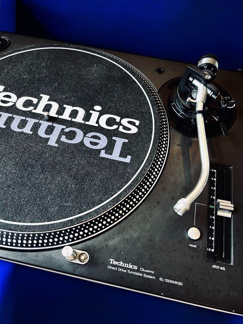 Technics SL-1200 MK3D / SHURE M44-7