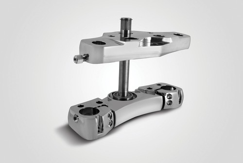 専用！3枚 Kawasaki ZX 11 Ninja Triple Clamps Tree Lower Stem 44037