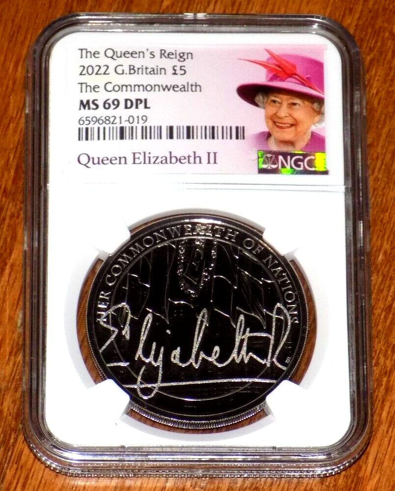 NGC 2022 GREAT BRITAIN 5PD QUEEN'S REIGN THE COMMONWEALTH MS69DPL