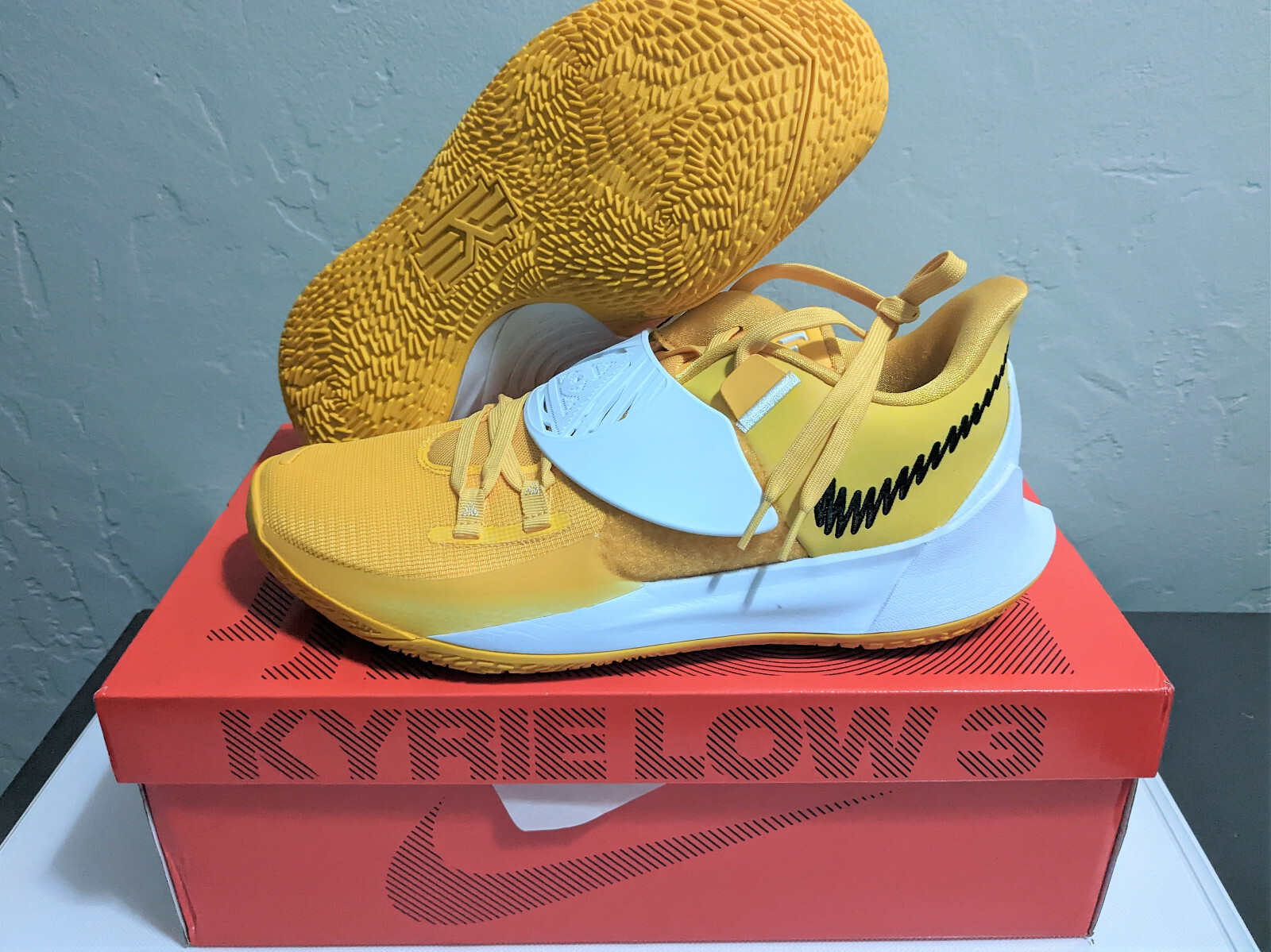 Nike Kyrie Low 3 TB Promo University Gold Yellow CW4147 702 Men's