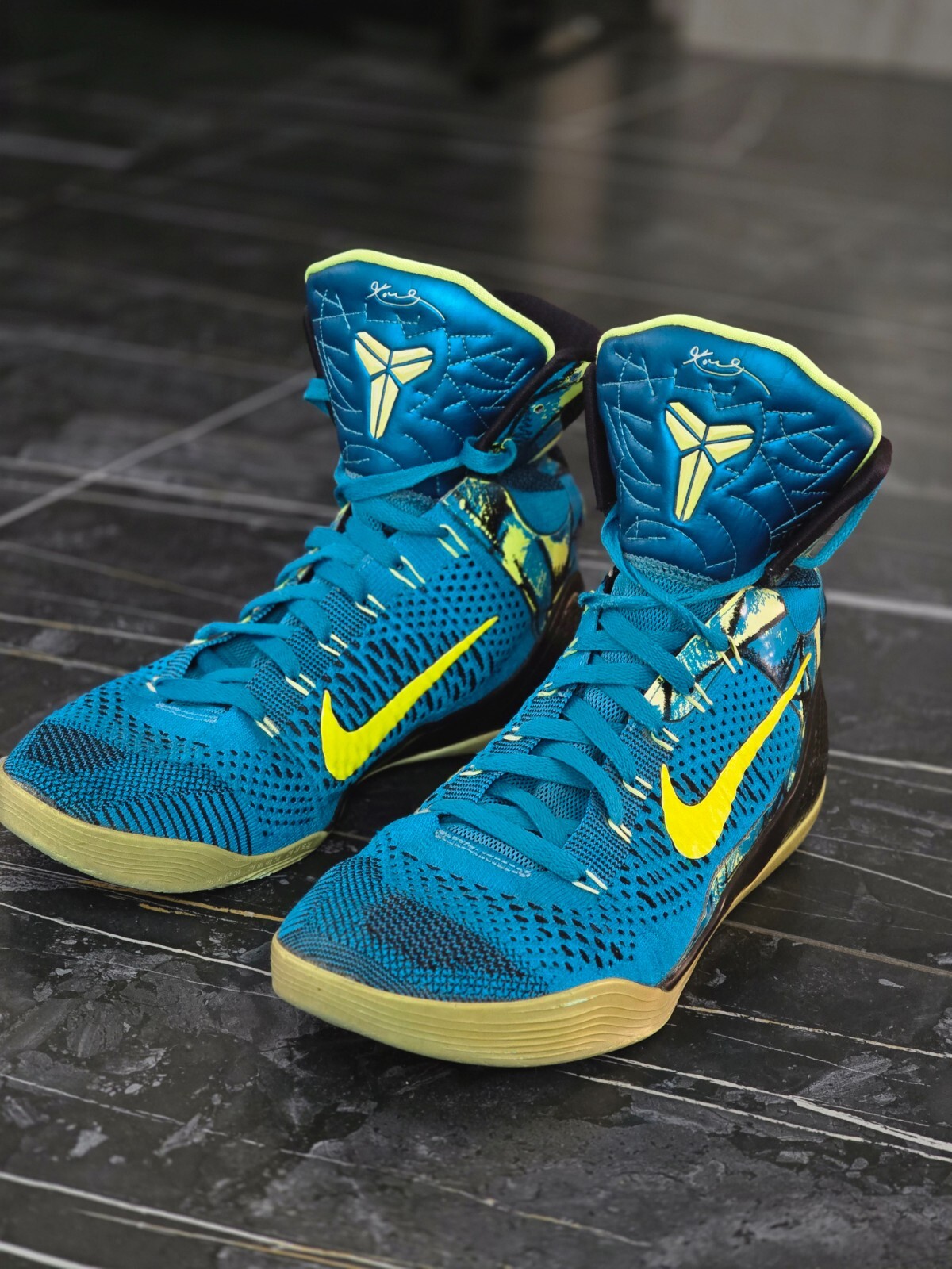 現*猫様 Nike Kobe9 バスケットボールシューズ 青/黄緑 現*猫様 Nike