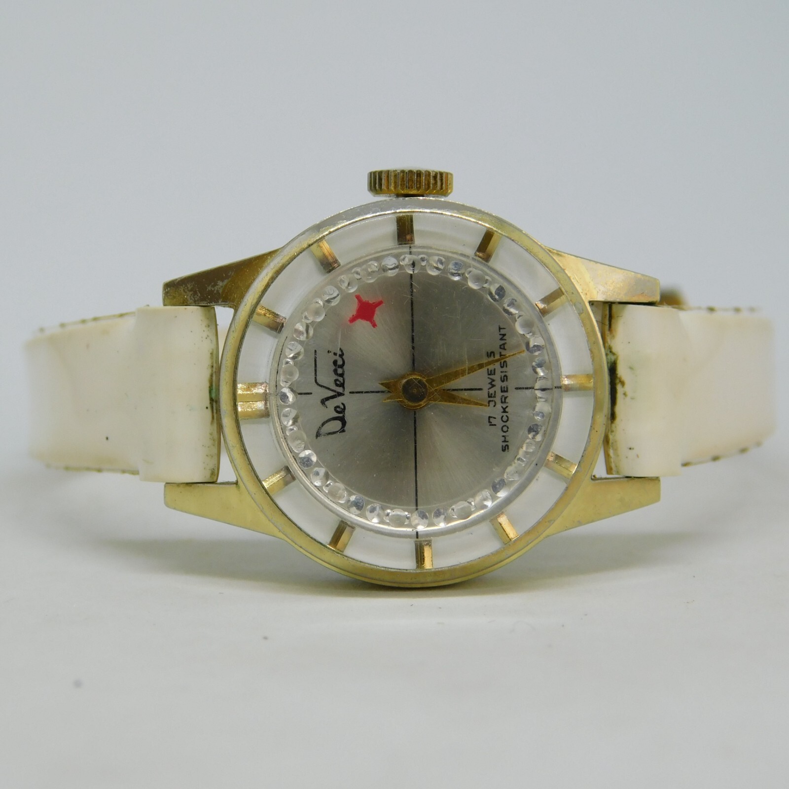 Vintage De Vecci Swiss Made 17 Jewels Wind-up Analog Women's Watch