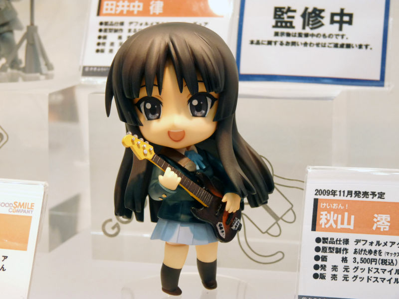 けいおん！」のねんどろいど4種類が登場、「桜高軽音部」結成が可能に