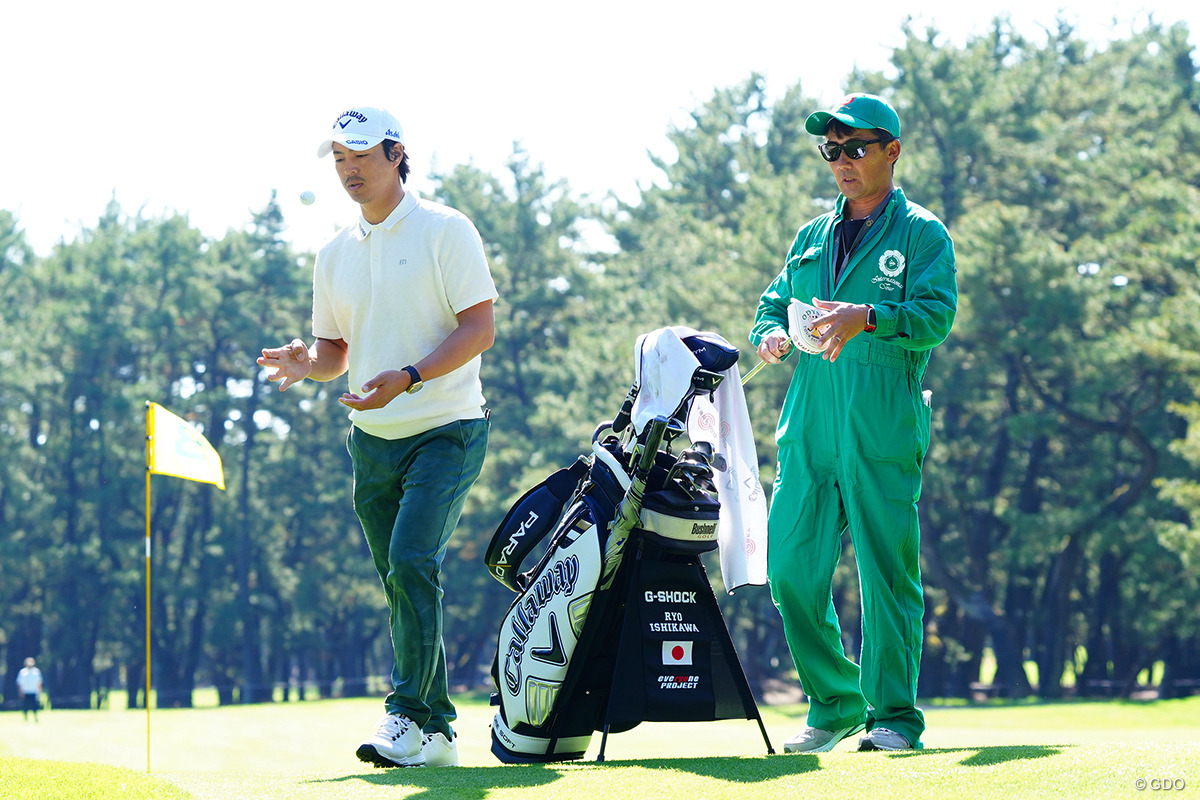 石川遼さん直筆サイン入り 第50回ダンロップフェニックス記念バック