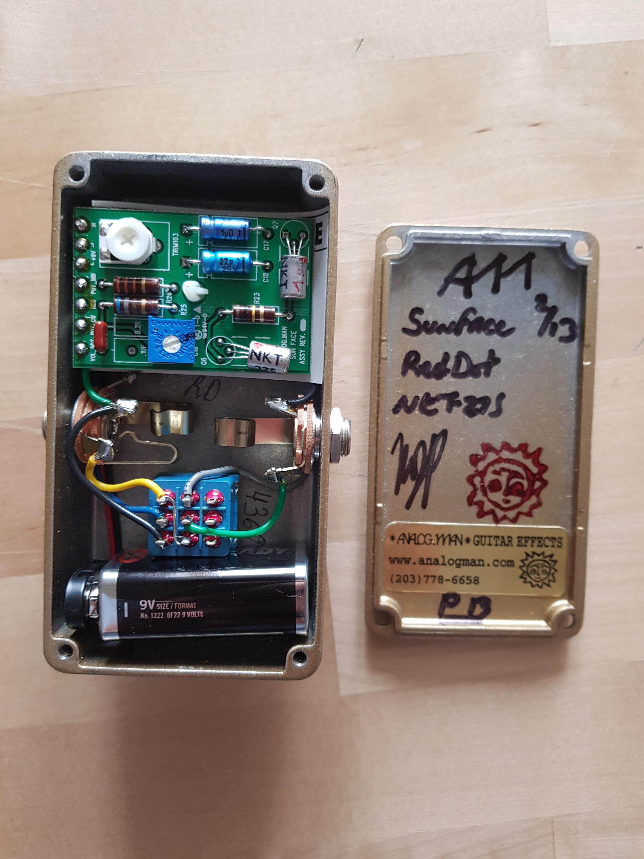 Analogman Sunface Red Dot NKT275 : r/guitarpedals