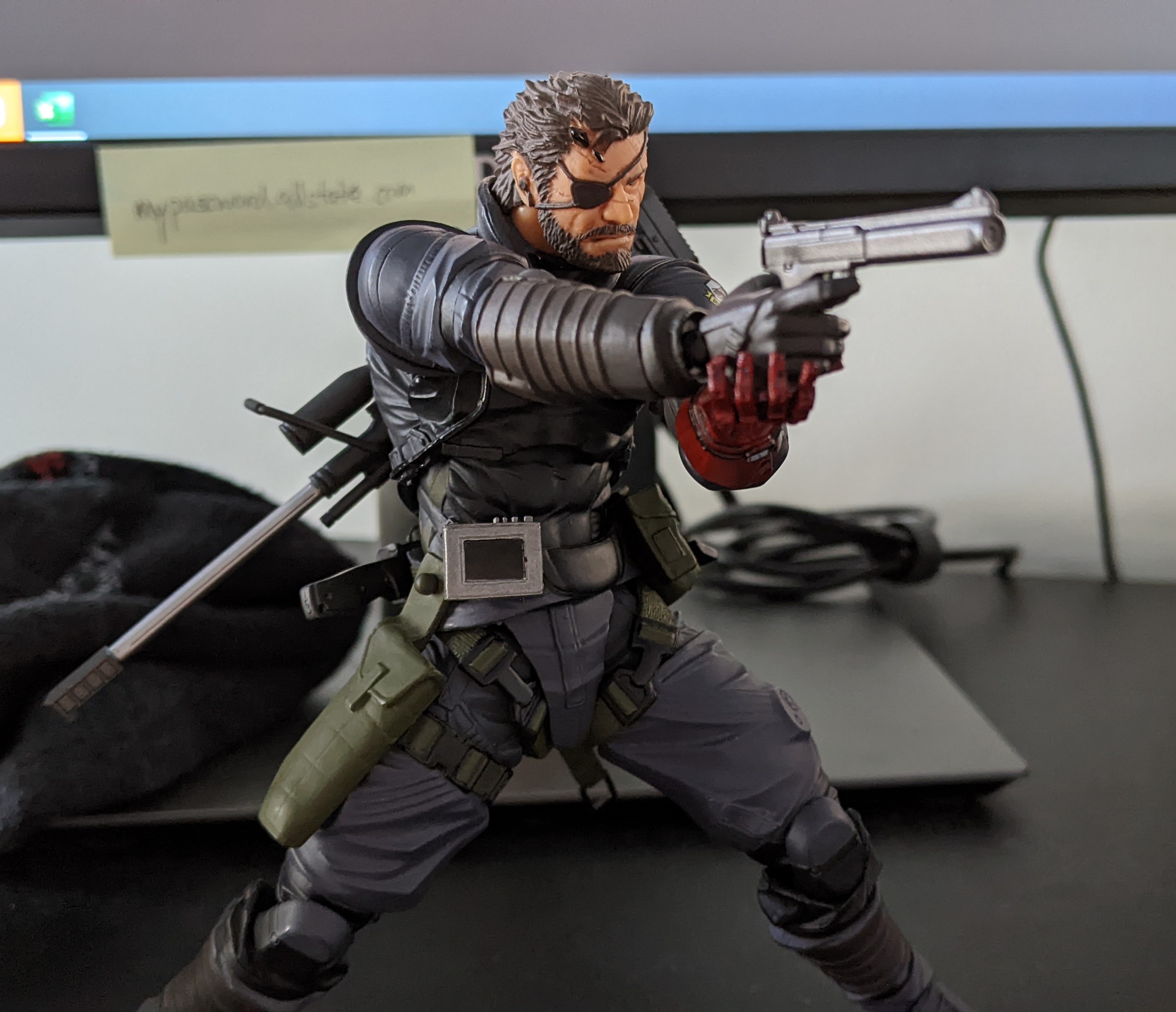リボルテック ヴェノム・スネーク : r/metalgearsolid