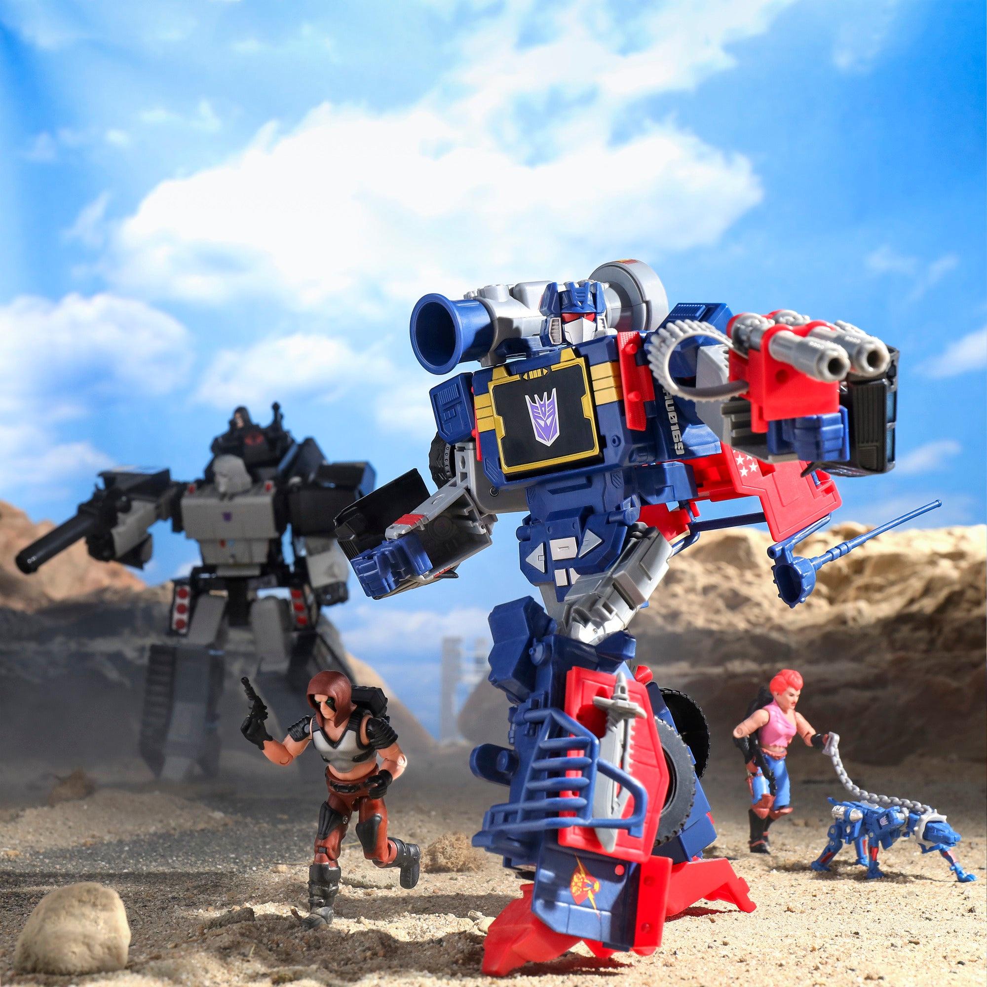 Transformers X GI Joe Collaborative Soundwave Dreadnok Thunder