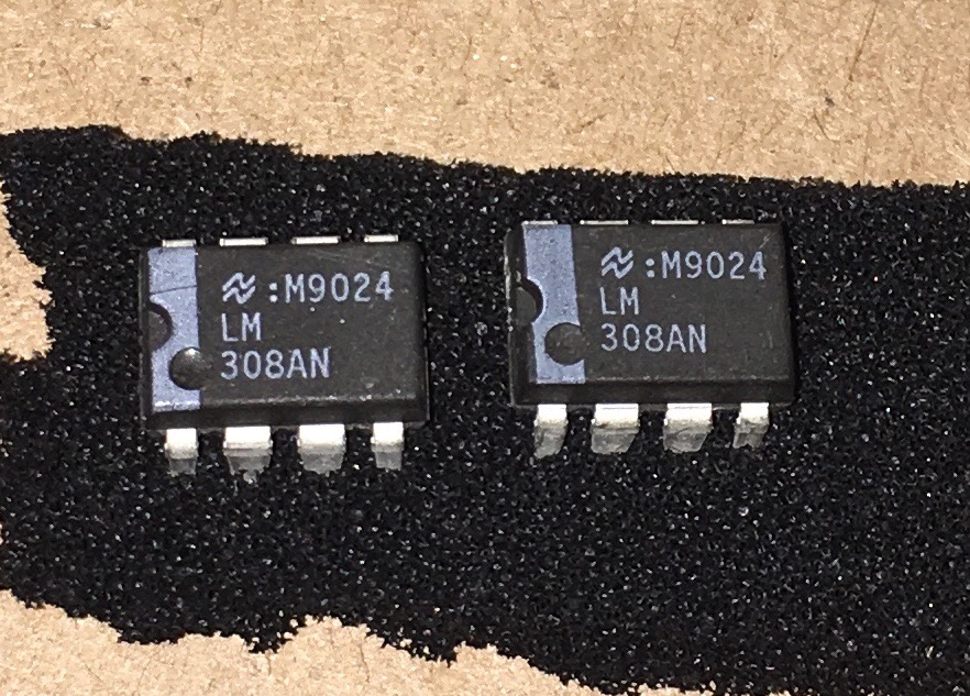 RAT 2 questions. LM308AN, missing battery screw.