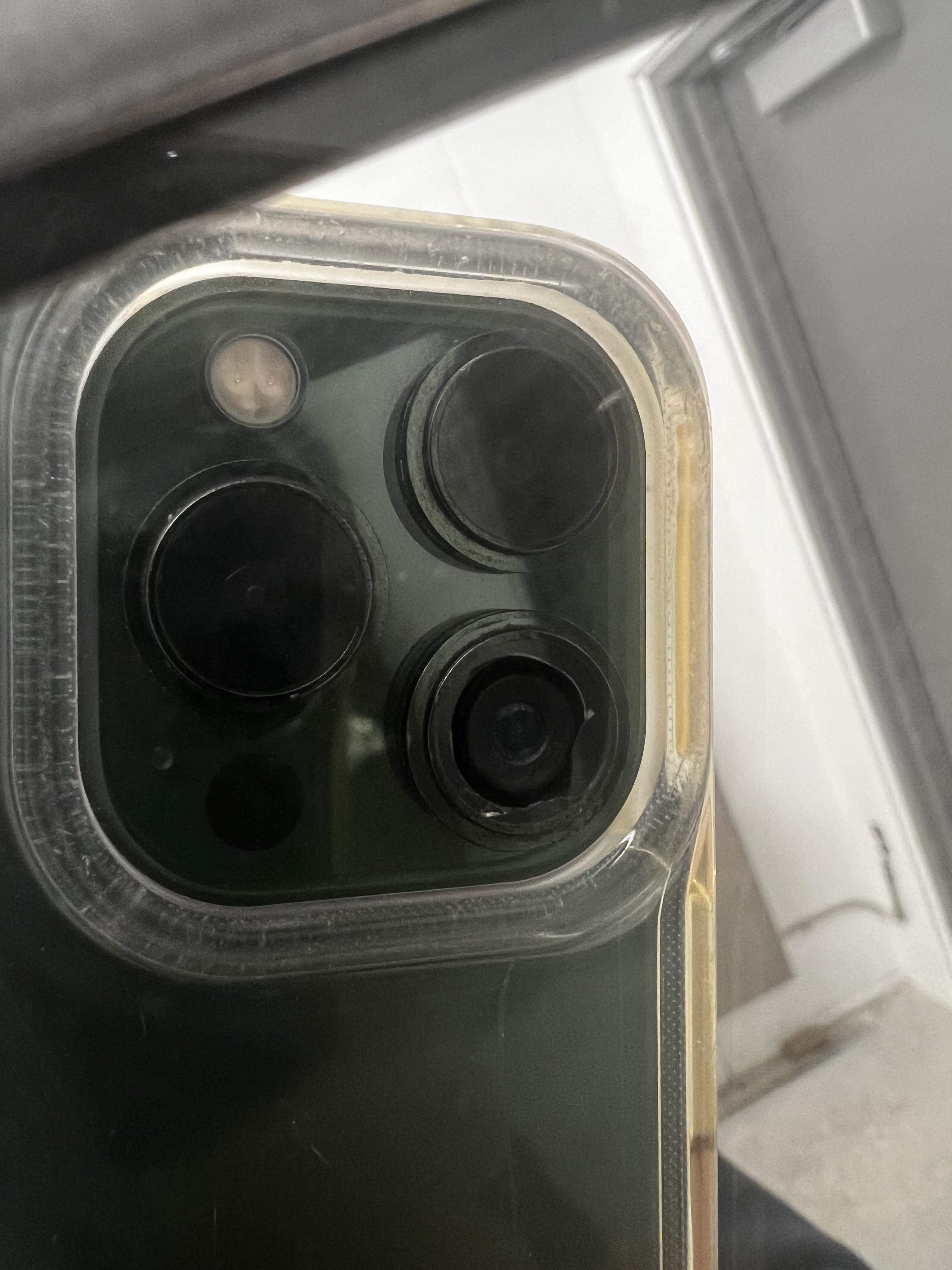 iPhone 13 Proのカメラが壊れた修理？ : r/iphone
