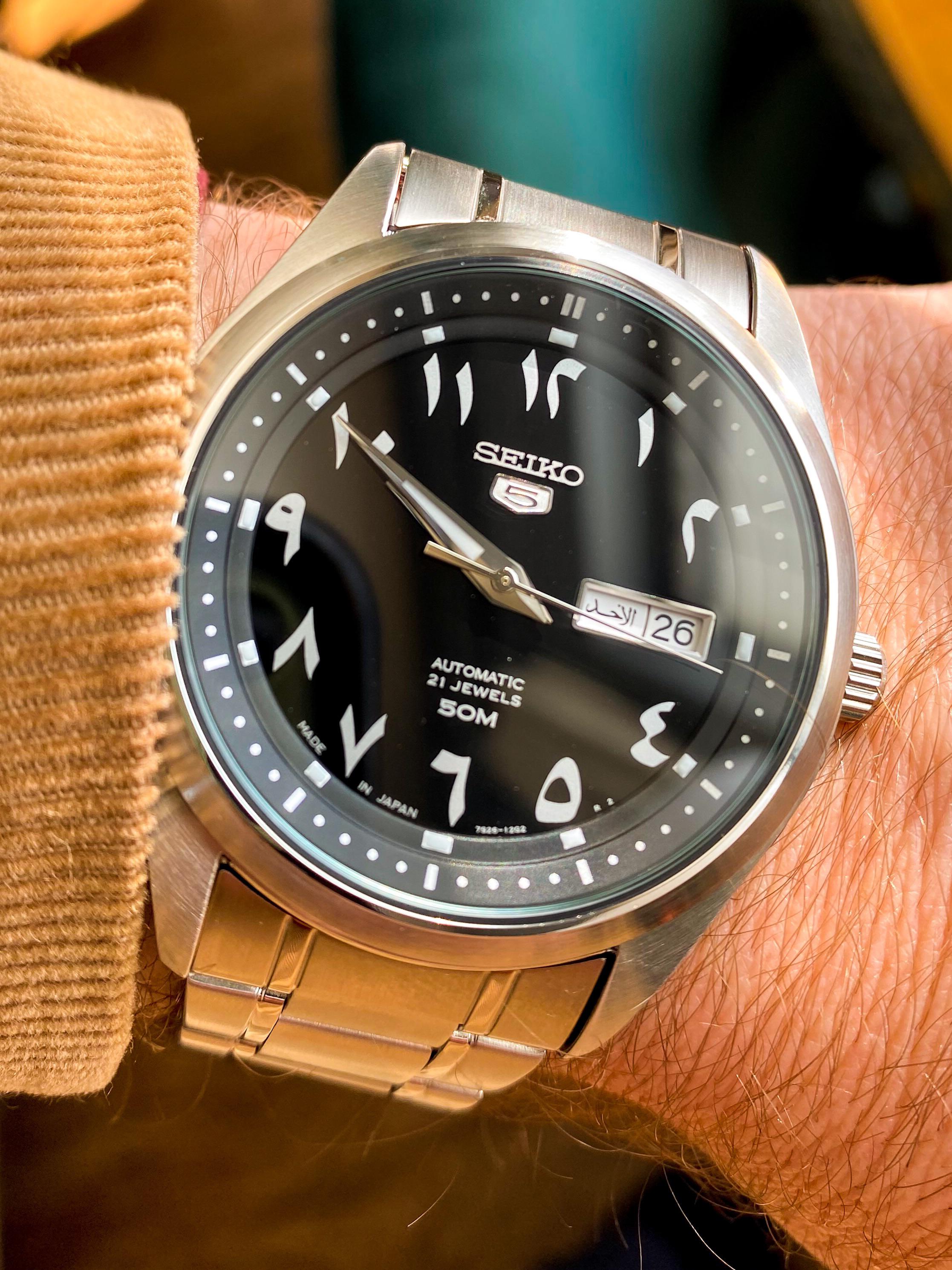 セイコー5] アラビア数字の文字盤、いいね！ : r/Watches