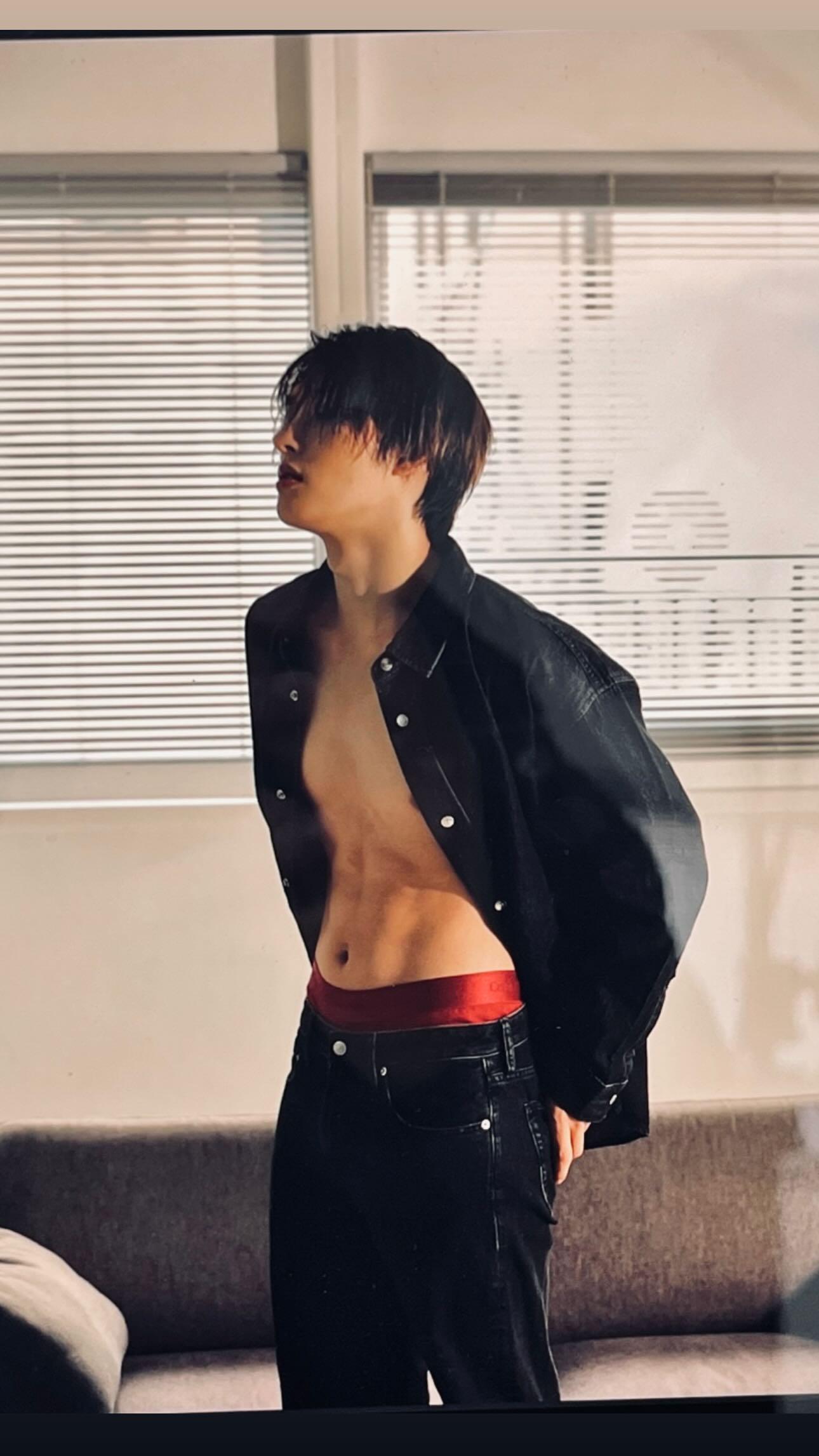 241215 ATEEZ ミンギ インスタストーリー : r/ATEEZ