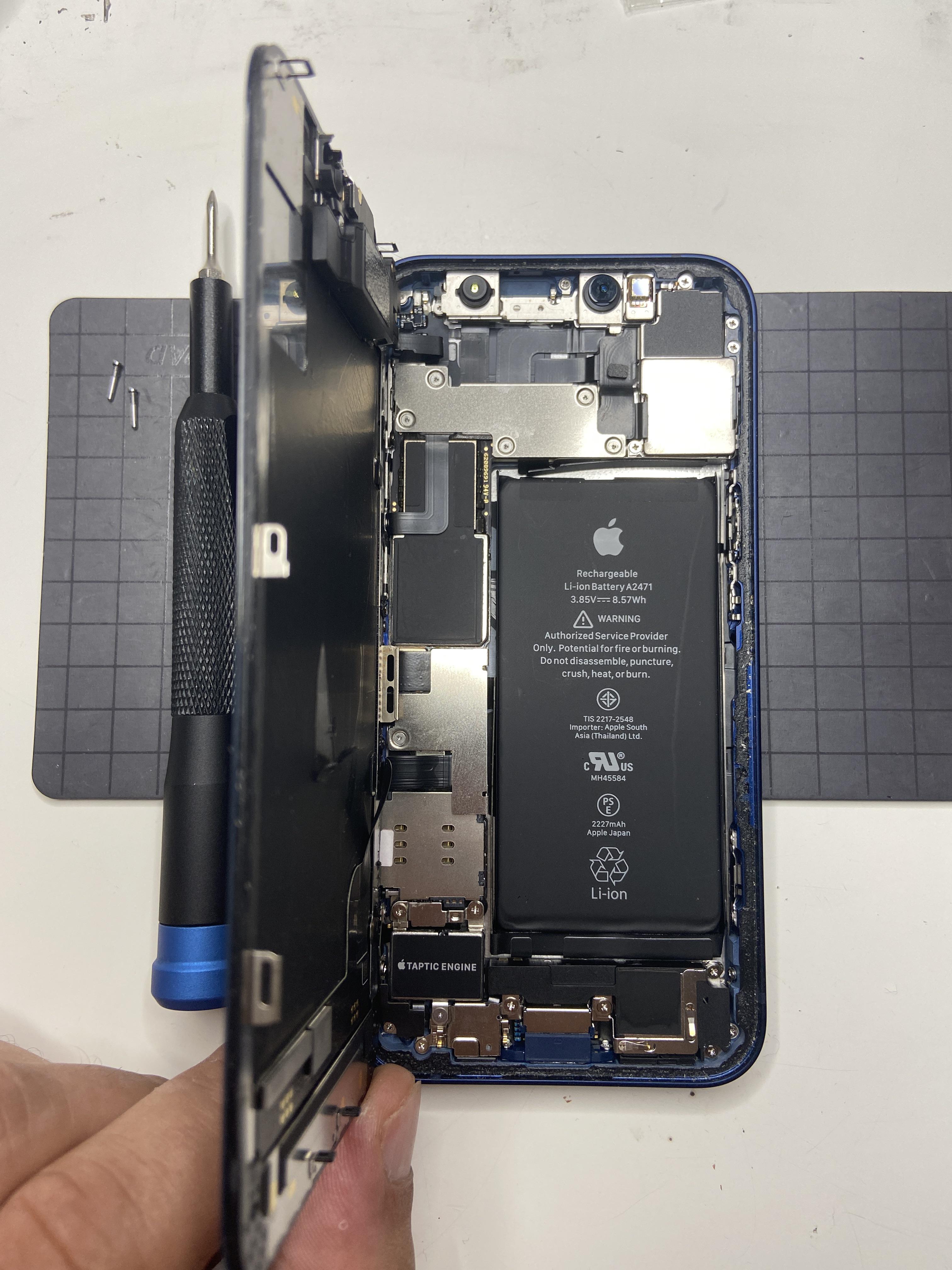 iPhone 12 mini が死んだ - 何か提案が必要。詳細はコメント欄で : r