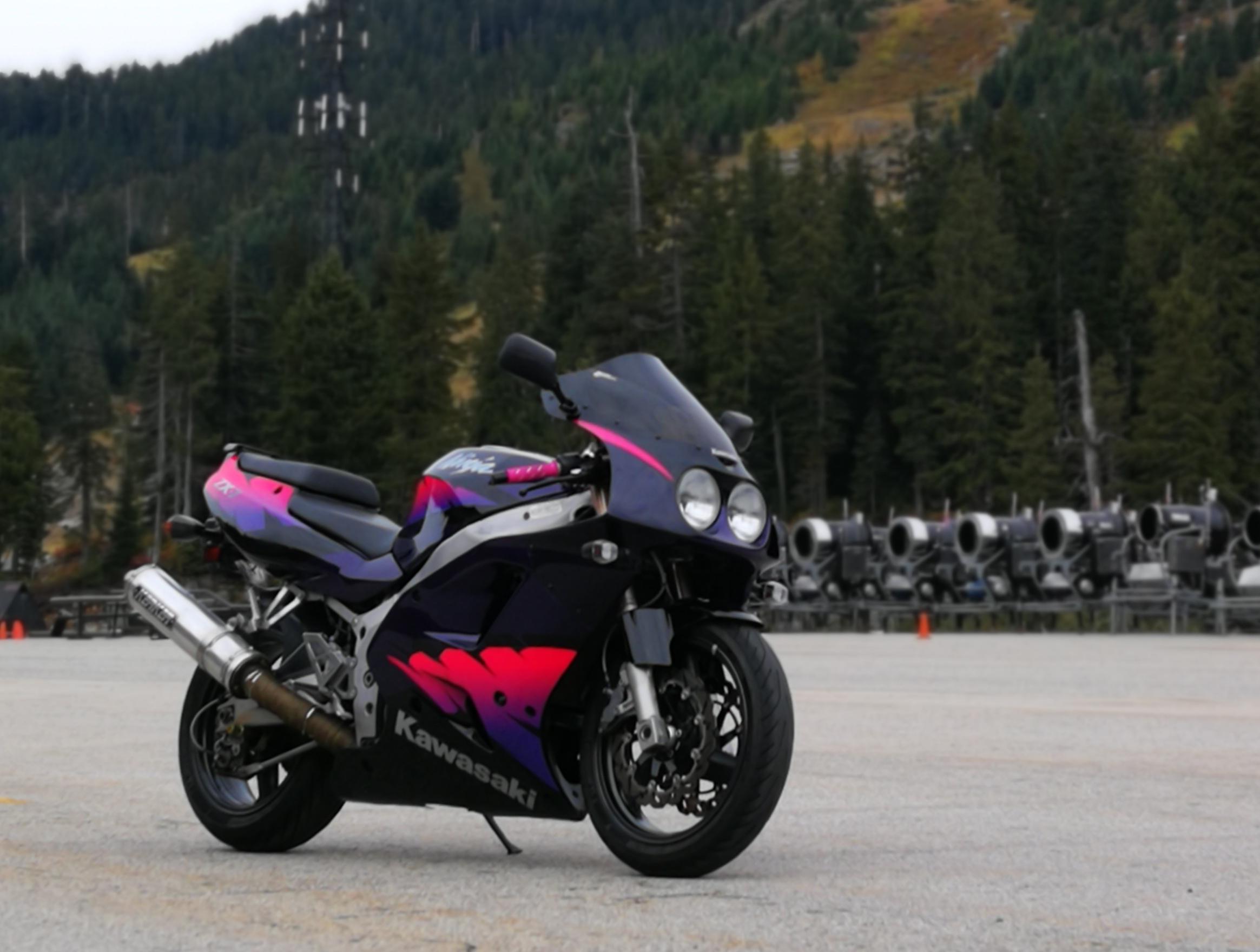 My ZXR750 l3 Canadian model. : r/Kawasaki