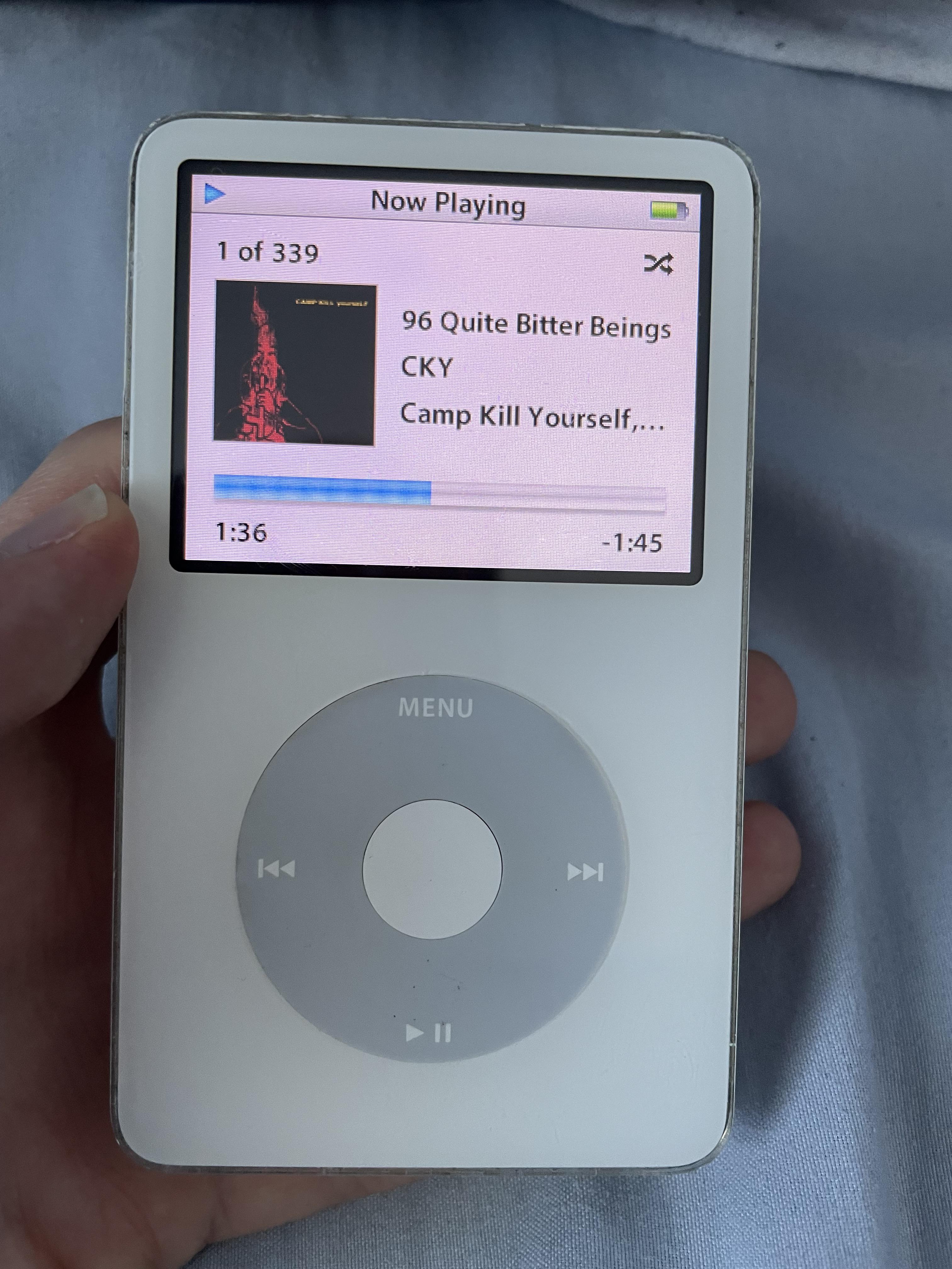 最初のiPod。30GB Classic 5.5世代。 : r/ipod
