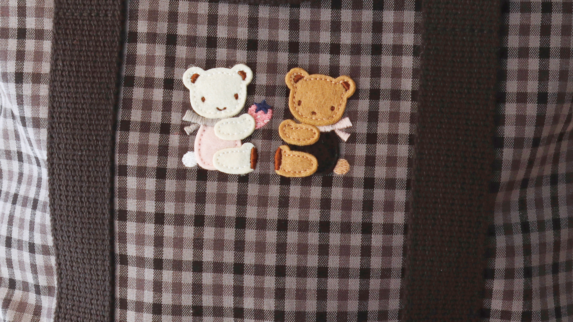 兵庫県西脇市のふるさと納税返礼品にファミリアチェックのアイテムが