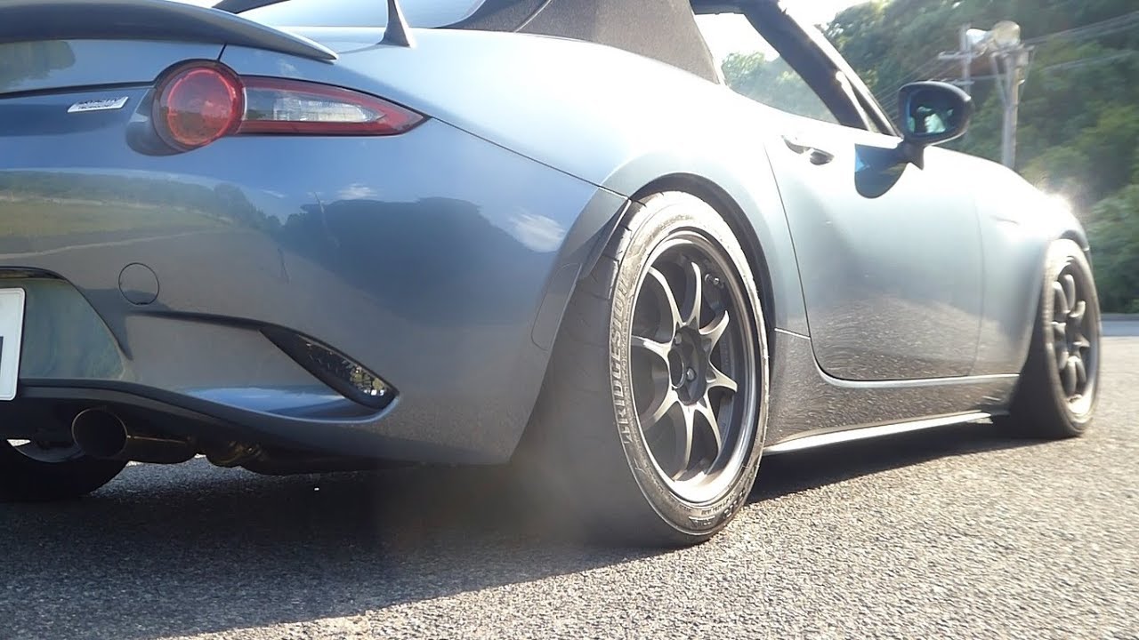 兵庫県明石のインテグラル神戸はオープン2シーターのロードスター