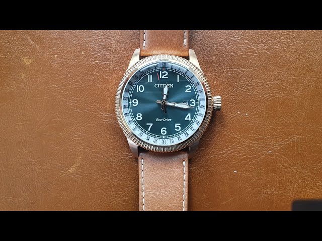 First Impression ⌚ Racing Green Citizen Eco Drive (BM7483-15X