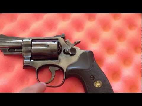 Smith & Wesson Model 19-3 Snub Nose Review - YouTube