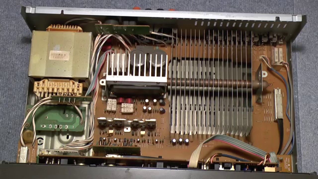 The 1988 Technics SU-V550 amplifier arrives! - YouTube