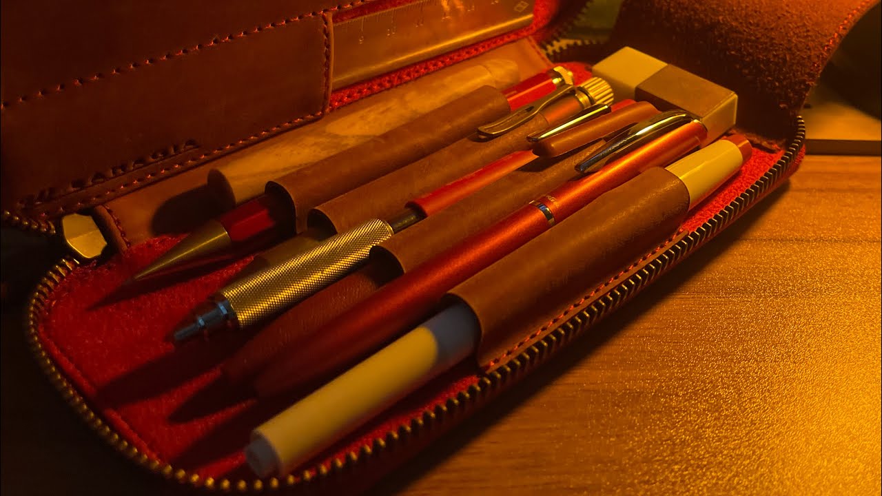 筆箱紹介】バハギア ペンケース ラウンドジップ型 レッド - YouTube