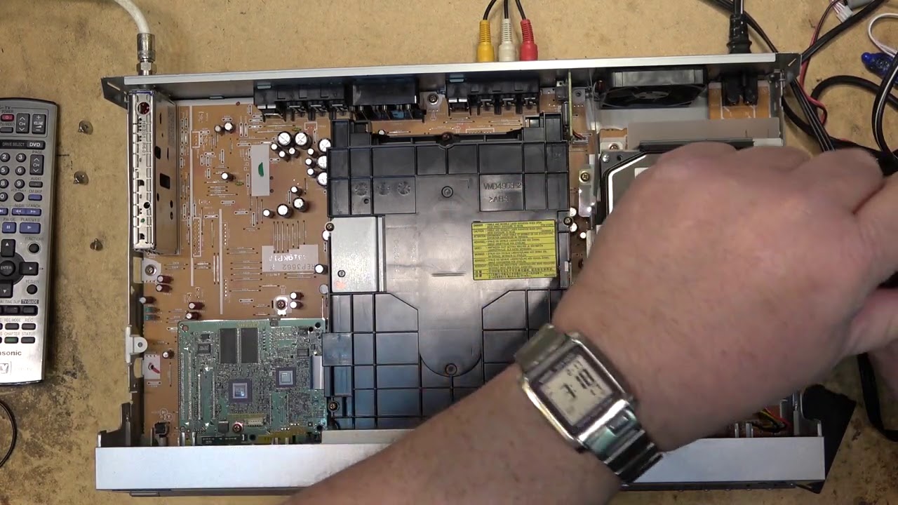 Panasonic DMR-E85H DVD Recorder No recordings on HDD - YouTube