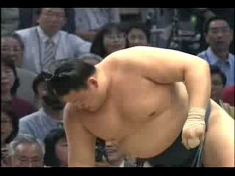 貴乃花 対 千代大海 〜押してダメなら引いてみろ〜 - YouTube