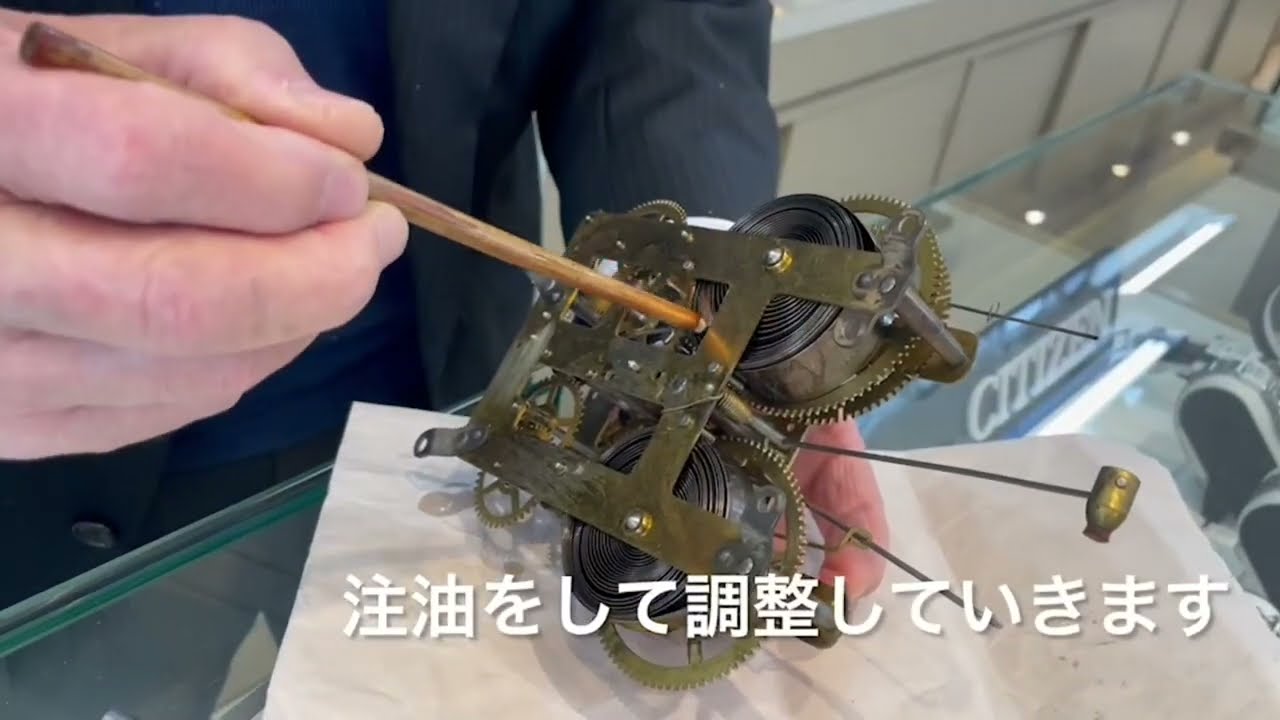 柱時計修理(ボンボン手巻き時計分解掃除) - YouTube