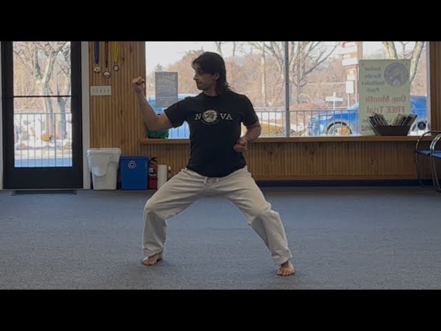 ①美フォームスクワットを使って正しいフォームでスクワットしよう