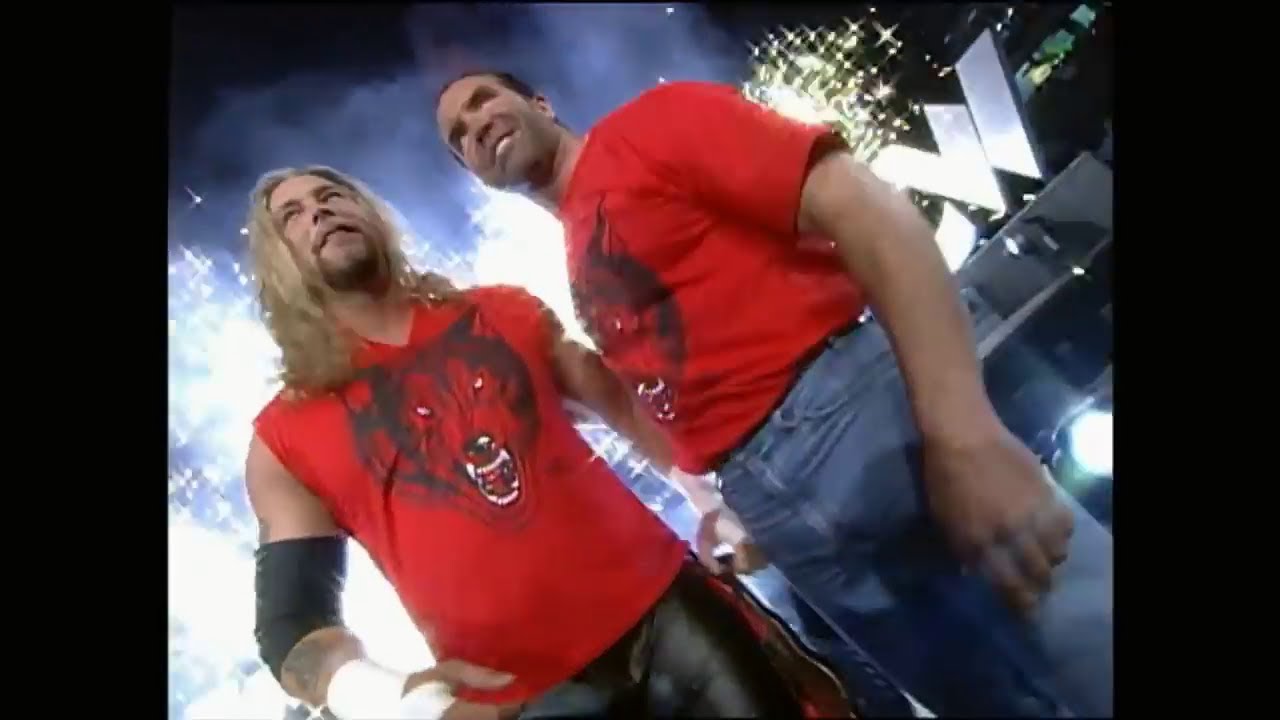 nWo Wolfpac Entrance Kevin Nash & Scott Hall - YouTube
